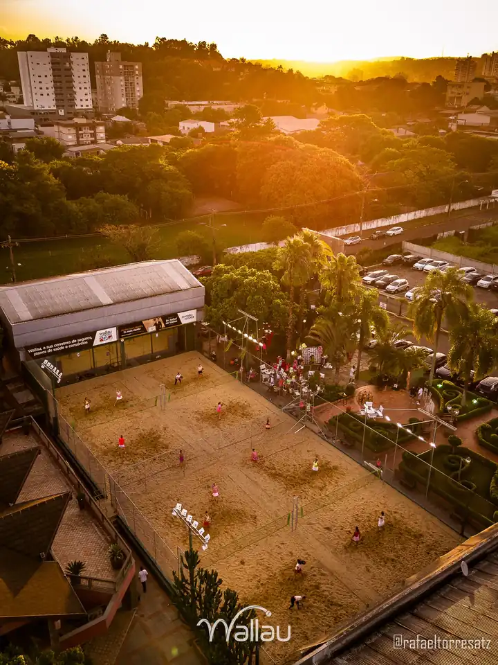 Quadras de Volei e Beach Tennis